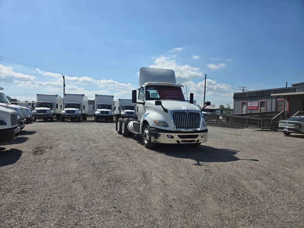 2020 International LT in St. Rose, LA — photo 3