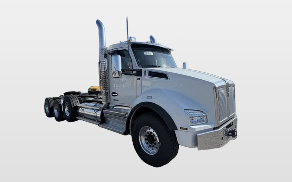 2026 Kenworth T880 - image 1