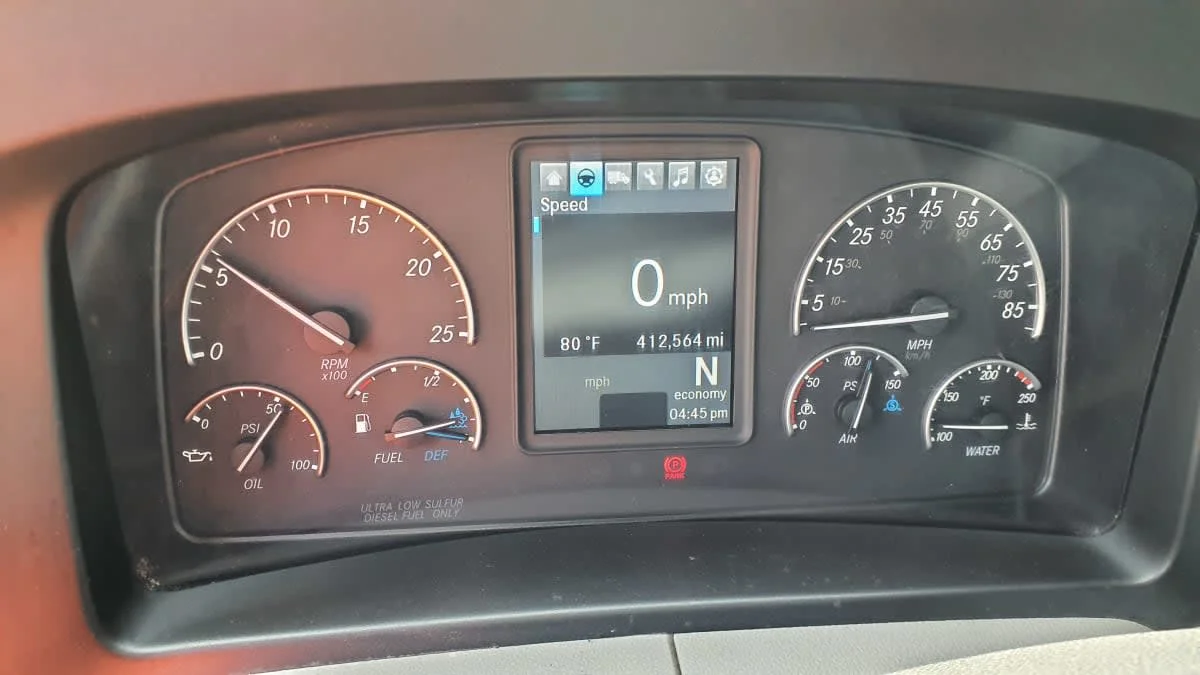 2020 Freightliner Cascadia in Bolingbrook, IL — photo 10