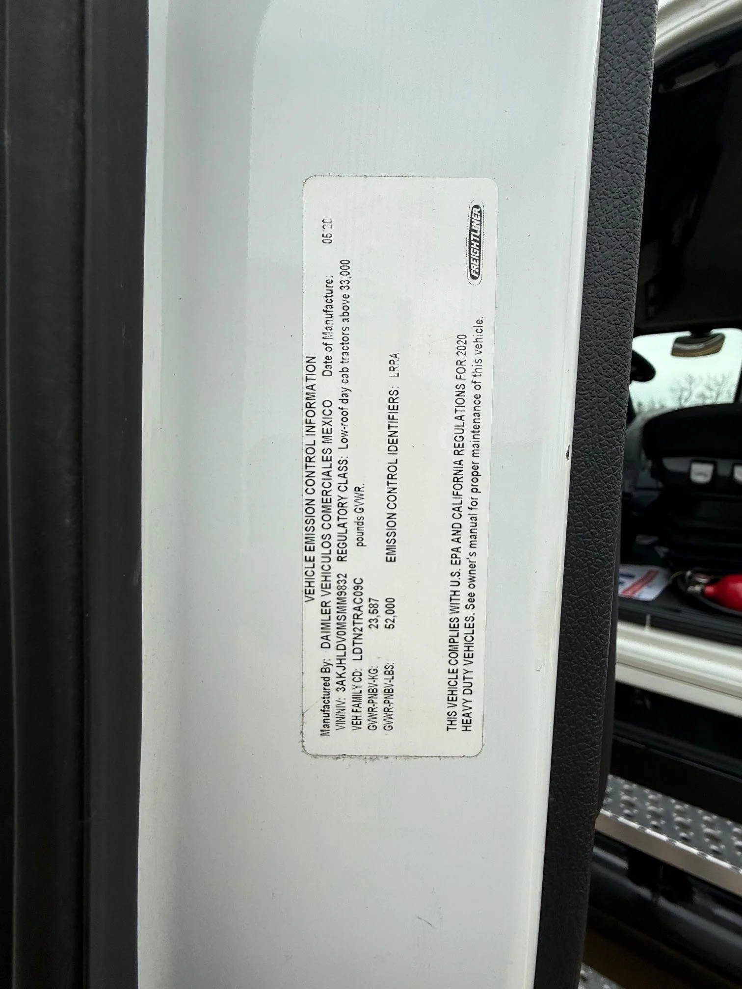 2021 Freightliner Cascadia in Midlantic, NJ — photo 19