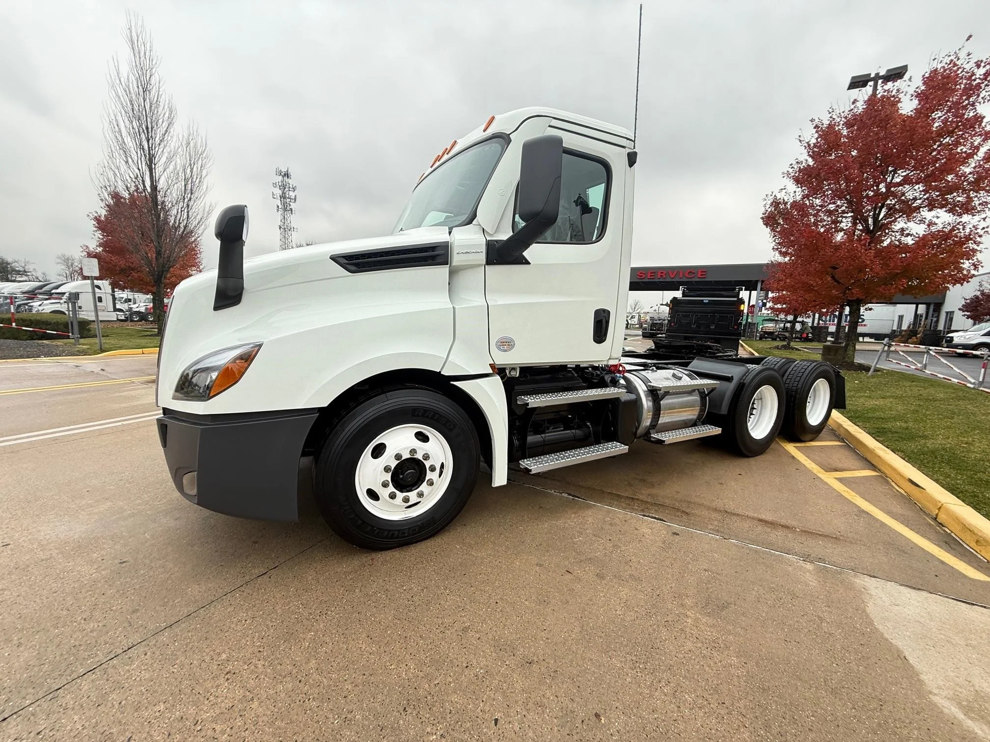 2021 Freightliner Cascadia in Midlantic, NJ — photo 3
