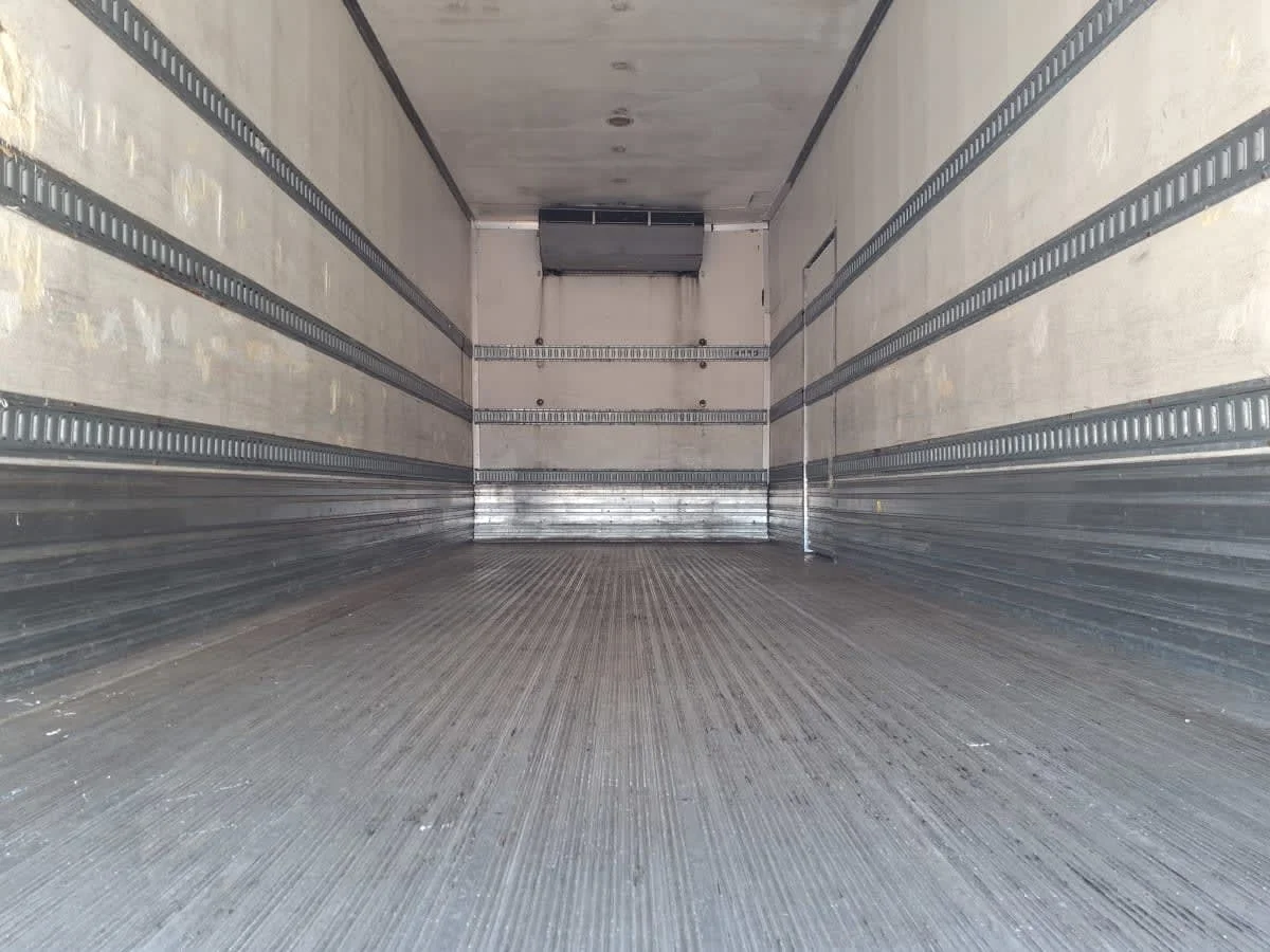 2020 Freightliner M2 106 - image 9