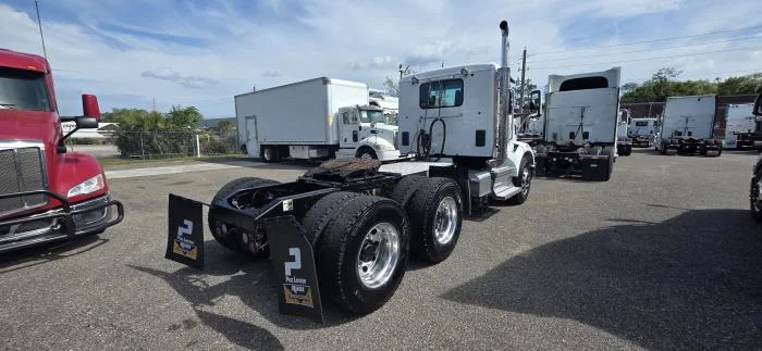2023 Peterbilt 567 - image 7