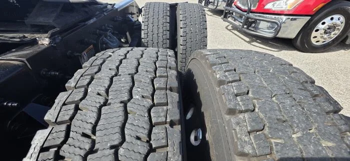 2023 Peterbilt 567 - image 23