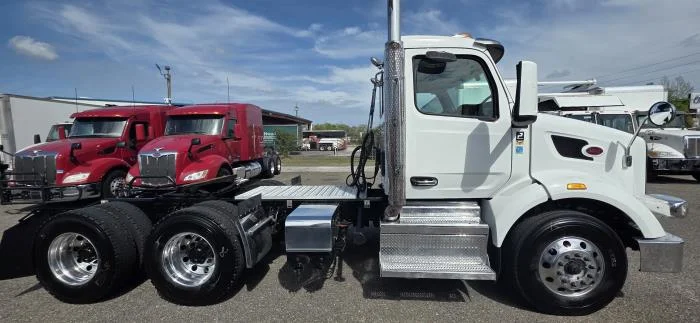 2023 Peterbilt 567 - image 8