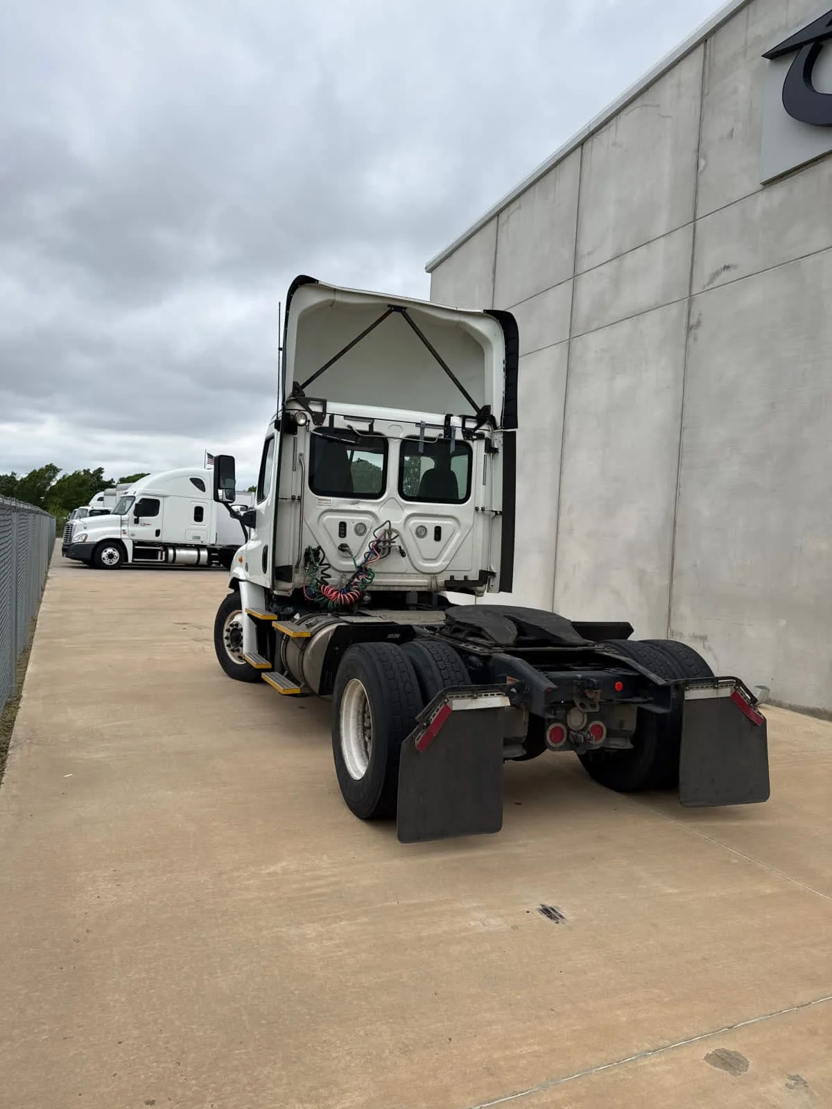2018 Freightliner Cascadia in Oklahoma City, OK — photo 6