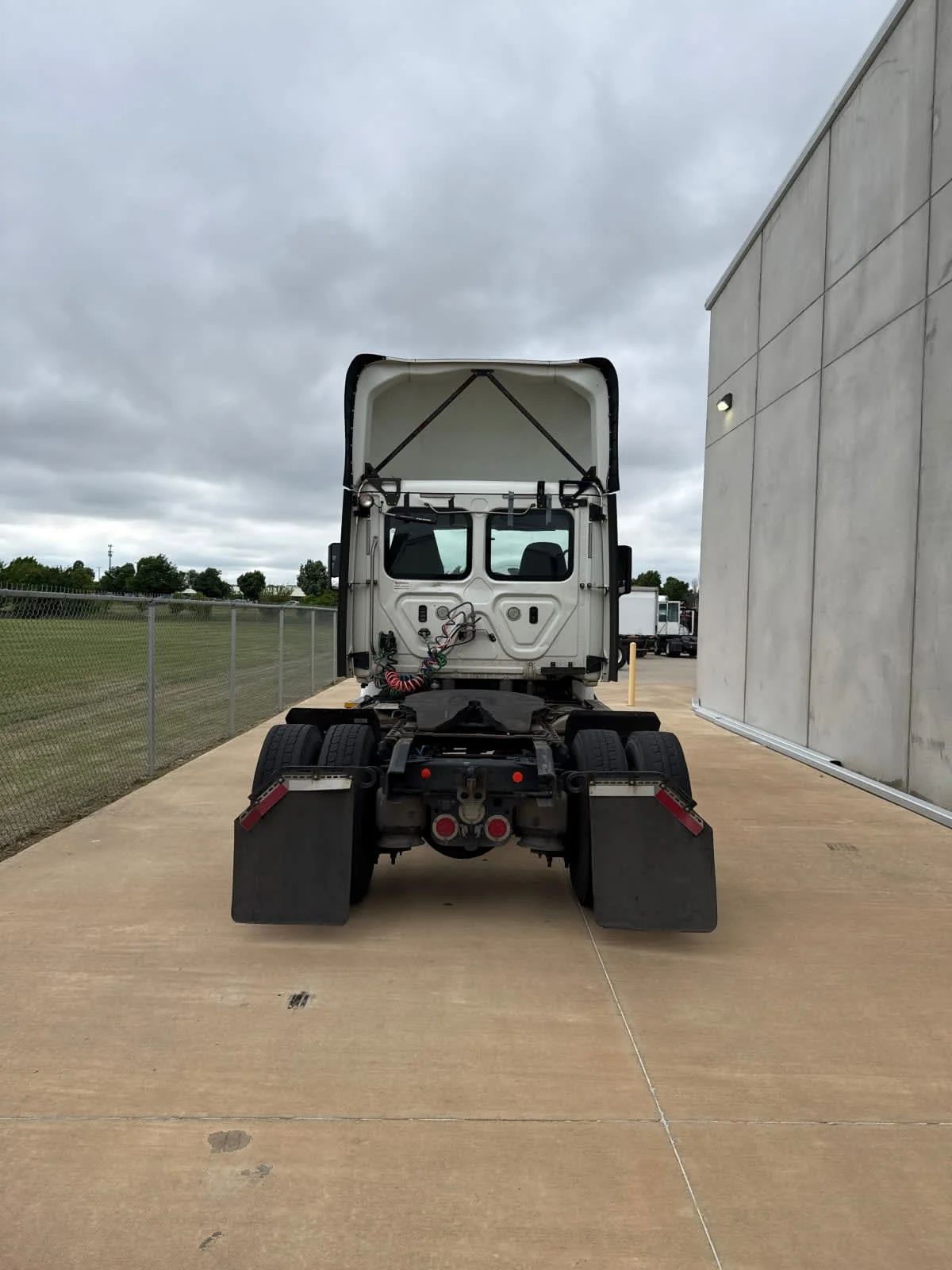 2018 Freightliner Cascadia in Oklahoma City, OK — photo 5