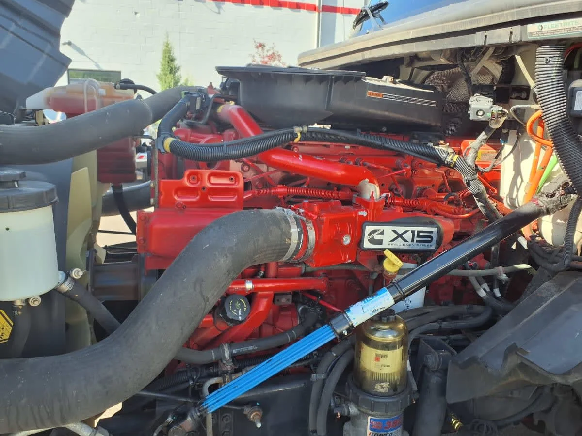 2019 International LT in Minneapolis, MN — photo 8