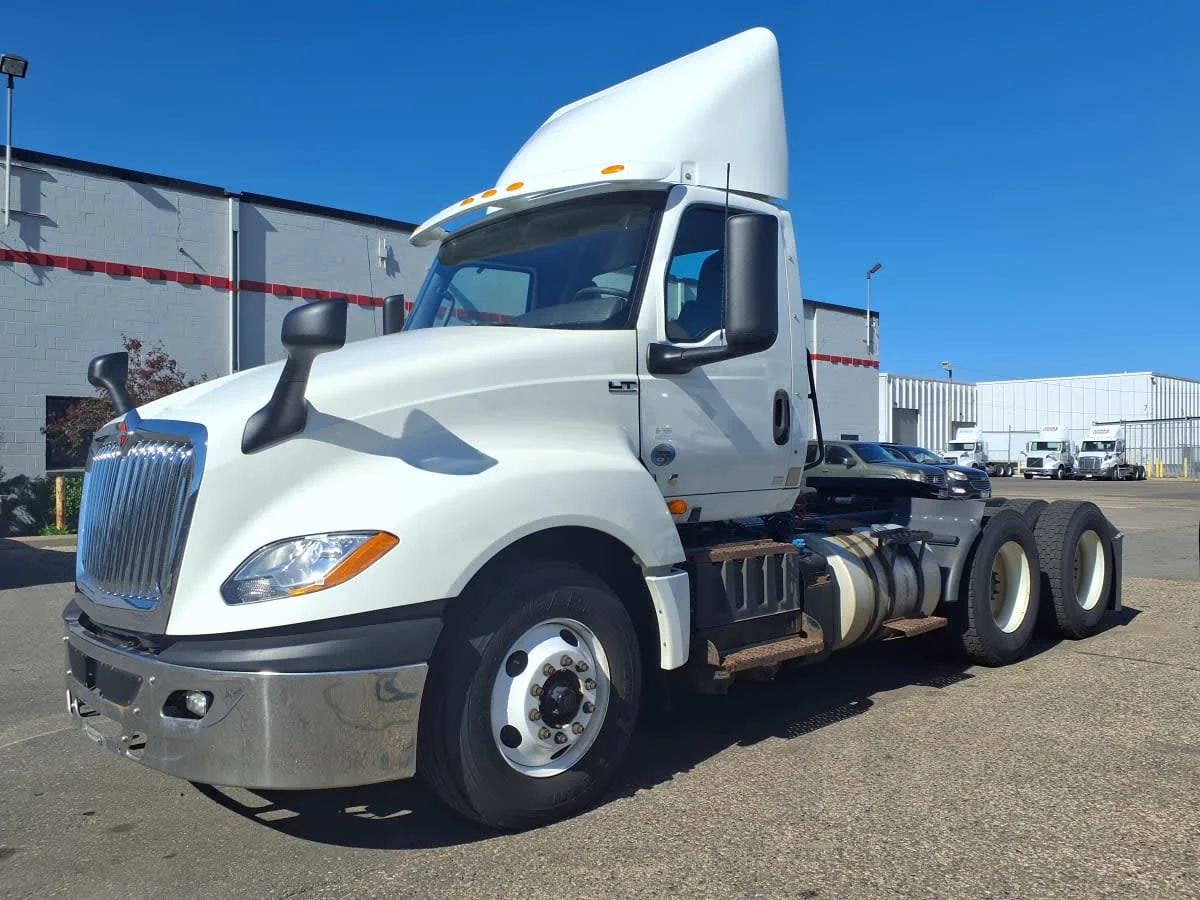 2019 International LT in Minneapolis, MN