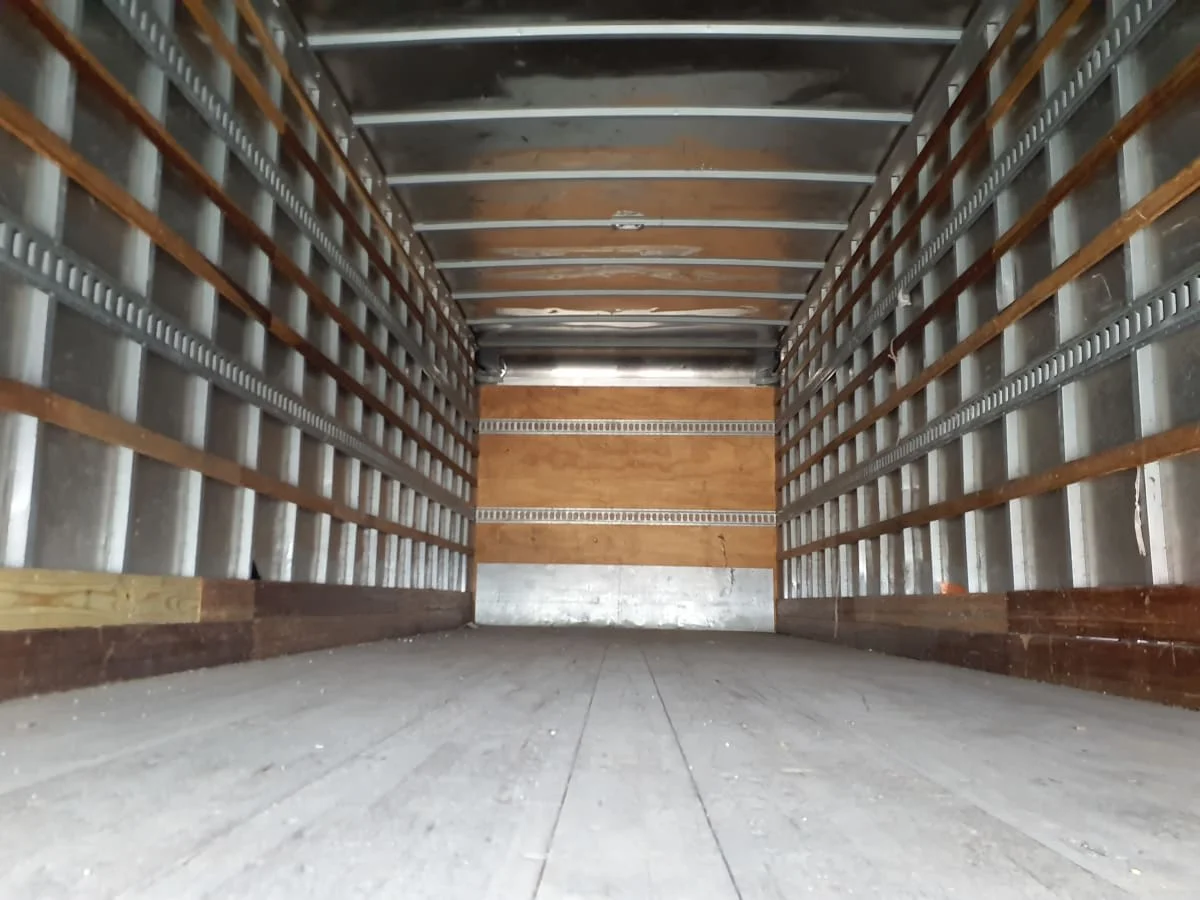 2018 Freightliner M2 106 in Miami, FL — photo 8