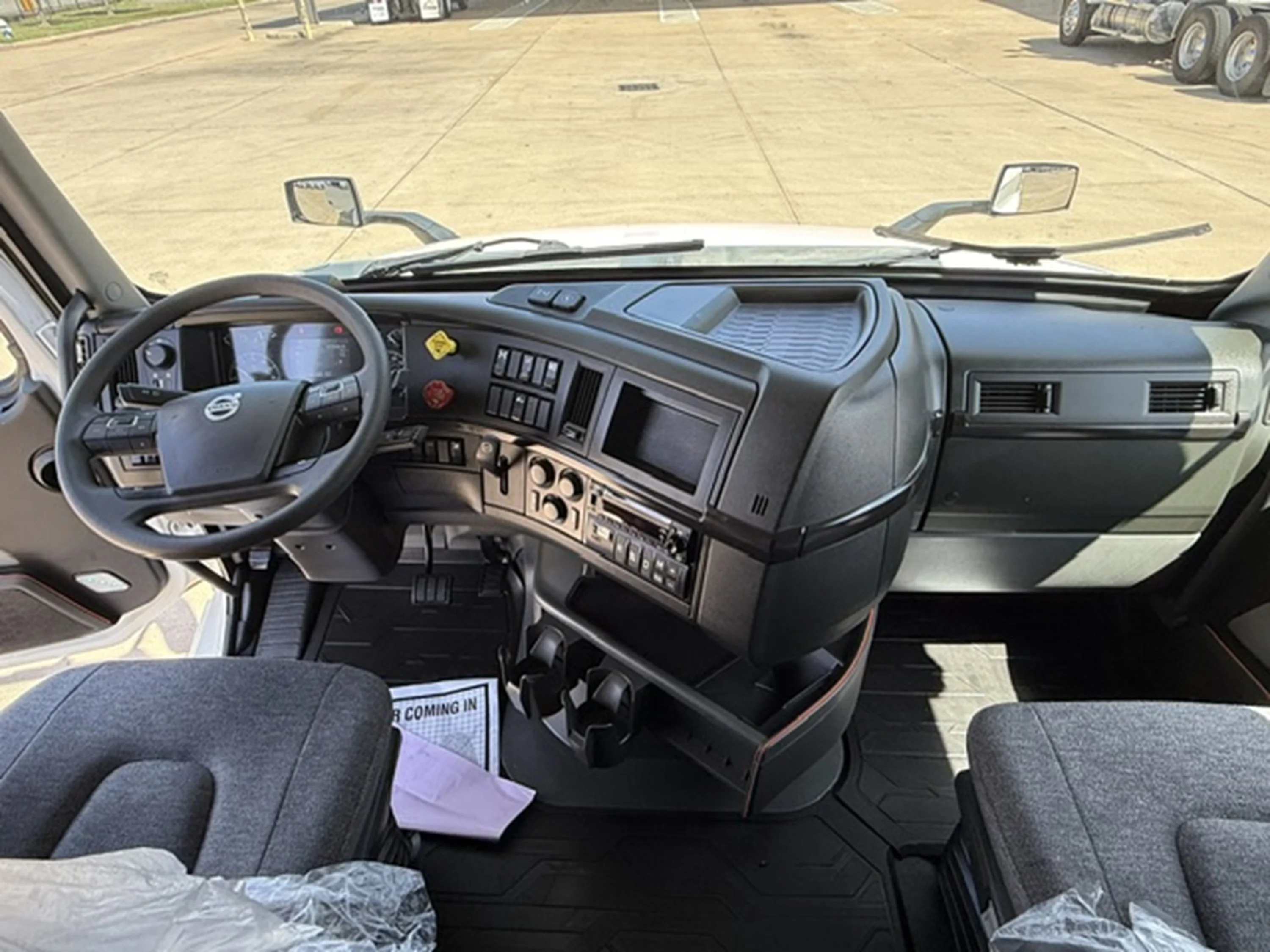 2022 Volvo in Houston, TX — photo 15
