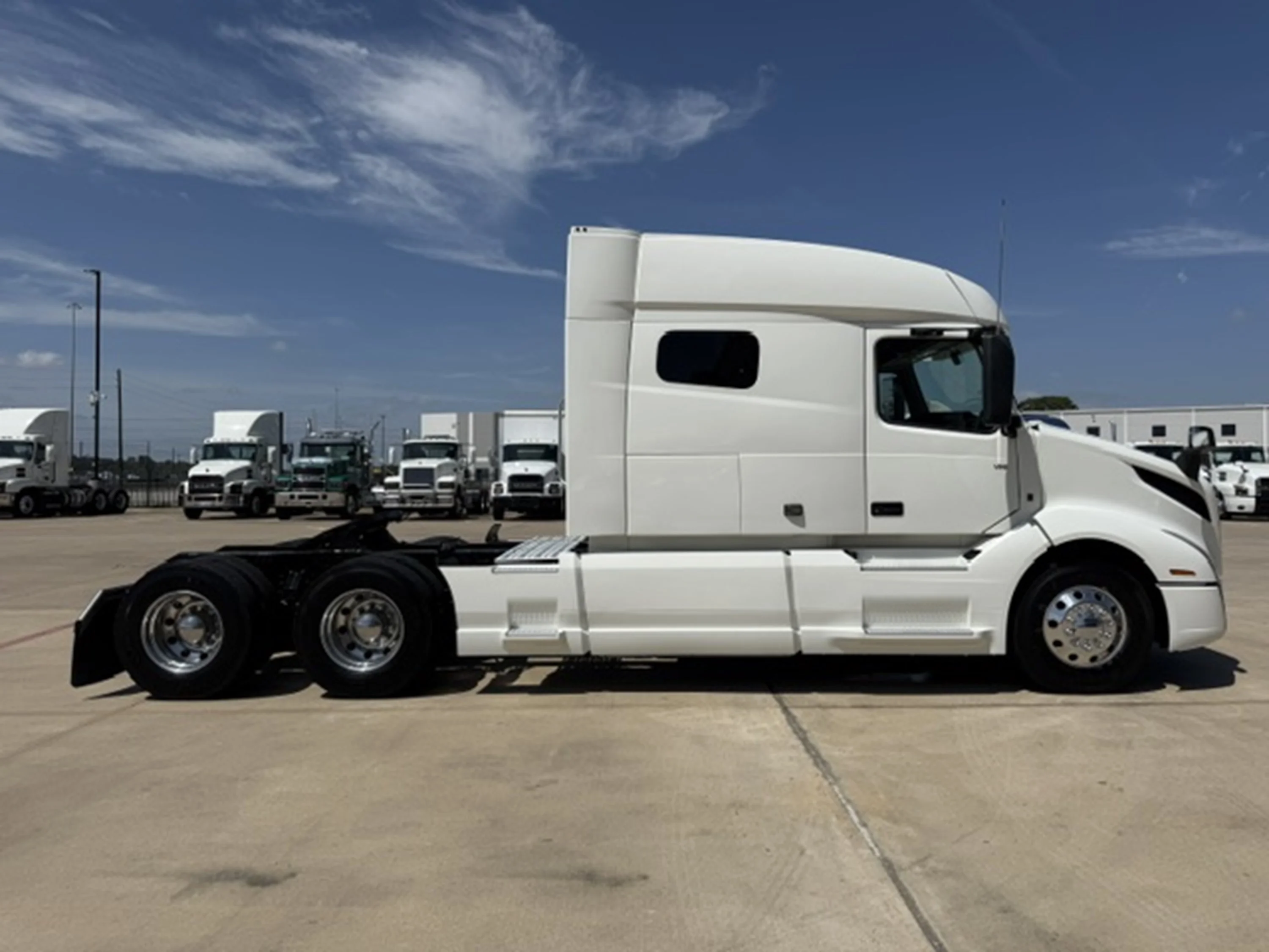 2022 Volvo in Houston, TX — photo 4