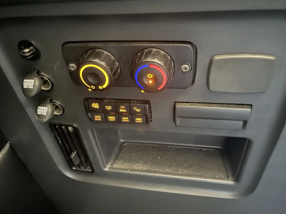 2024 Freightliner Cascadia - image 21