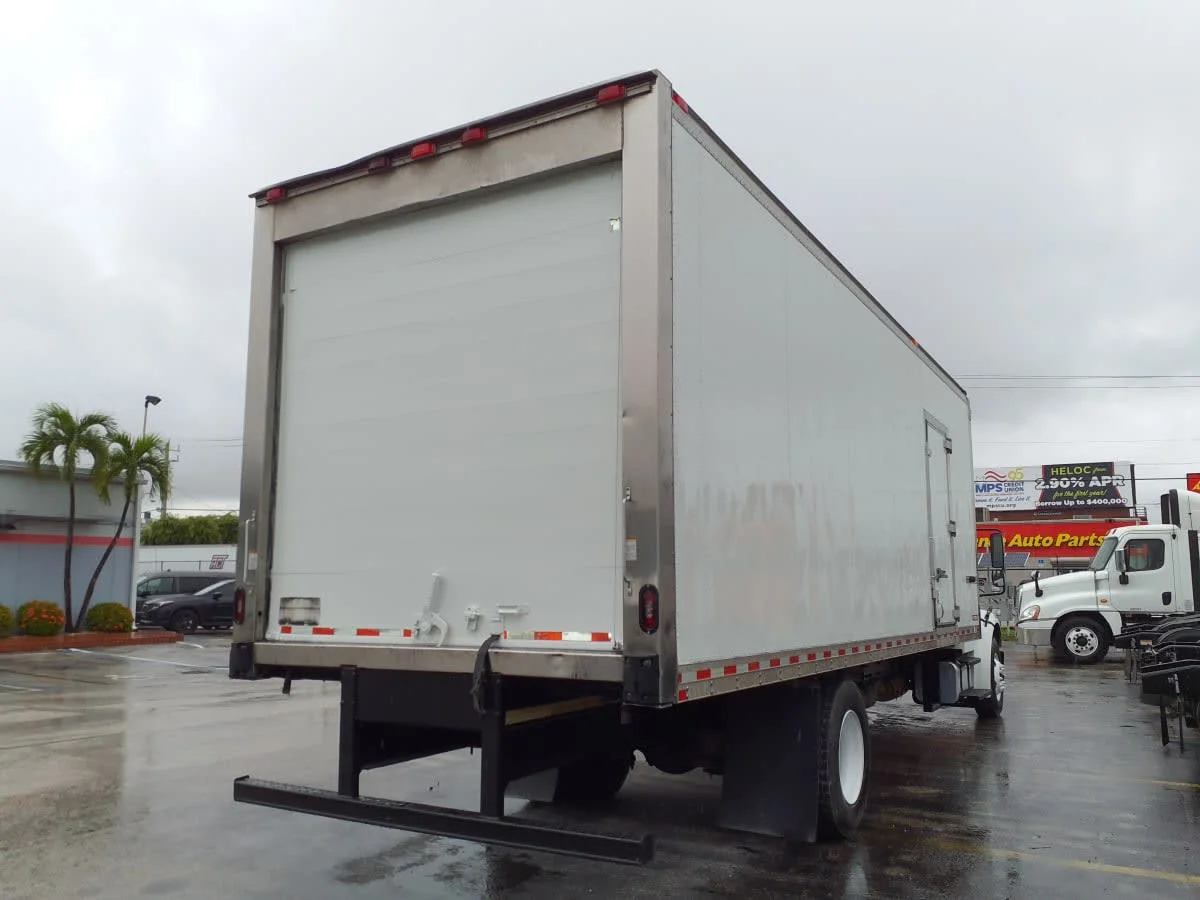 2020 Freightliner M2 106 in Miami, FL — photo 4