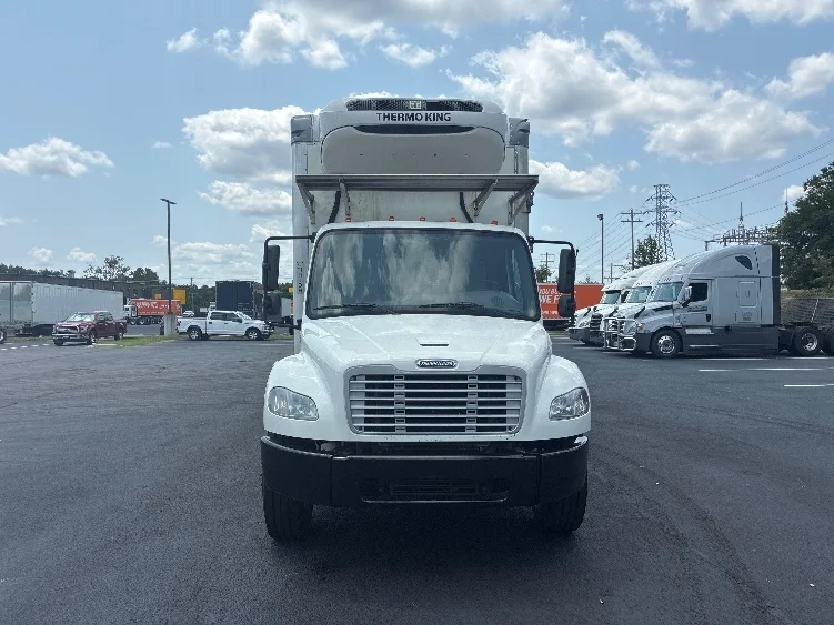 2020 Freightliner eM2 in Greenville, SC — photo 2
