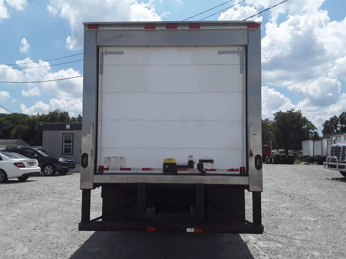 2019 Hino 195 in Pittsburgh, PA — photo 5