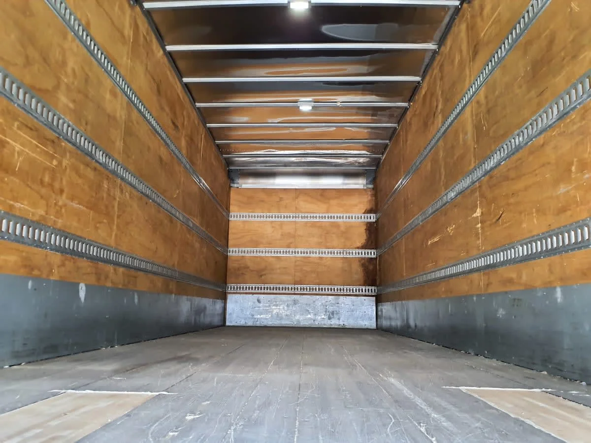 2019 Freightliner M2 106 in Miami, FL — photo 8