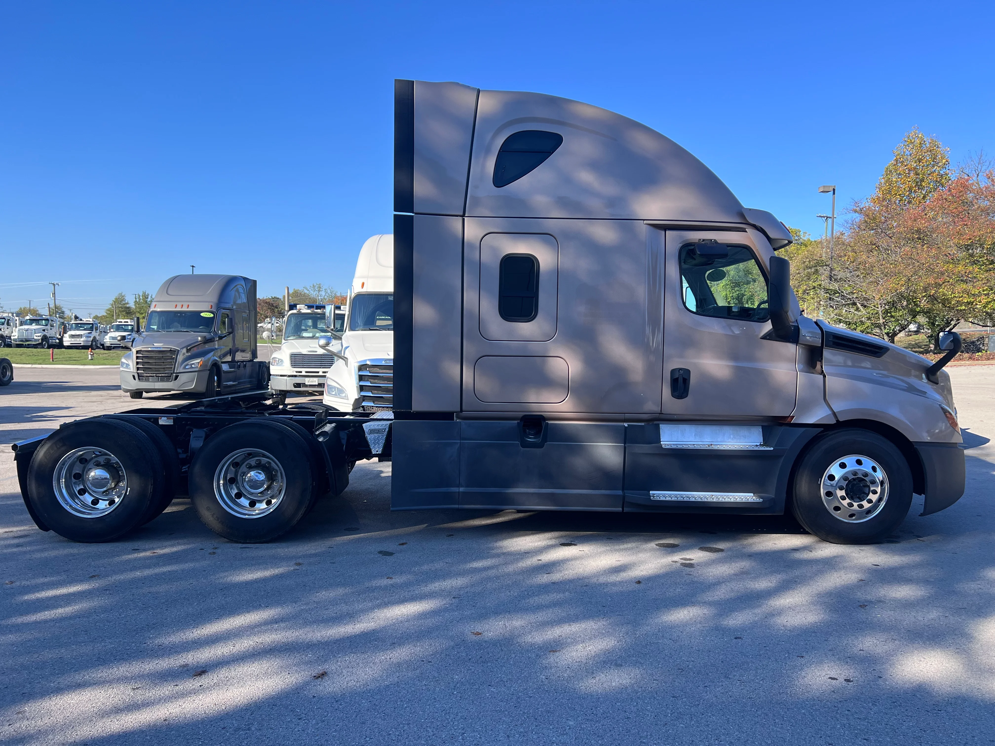 2021 Freightliner Cascadia in Greensboro, NC — photo 8