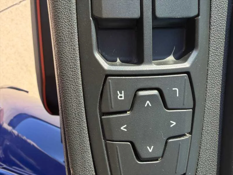 2024 Volvo VNR 640 - image 18