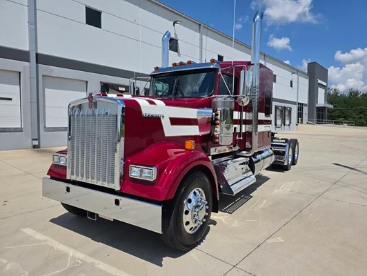 2026 Kenworth W900 in Kansas City, MO — photo 17