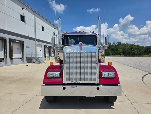 2026 Kenworth W900 in Kansas City, MO — photo 12