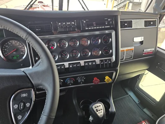 2026 Kenworth W900 in Kansas City, MO — photo 22