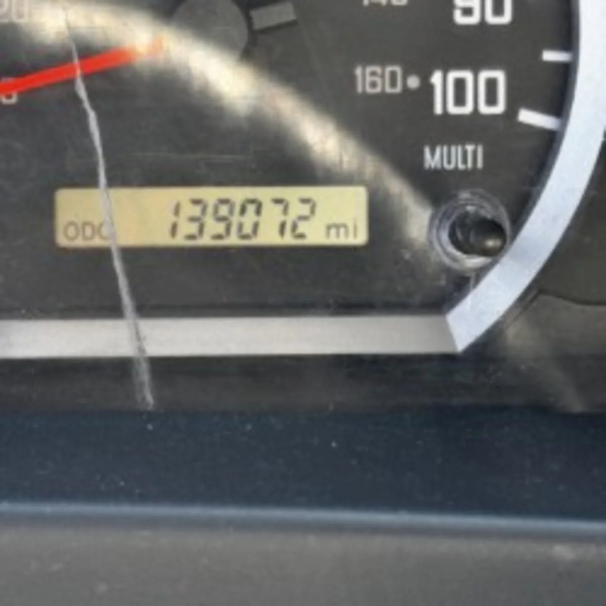 2019 Isuzu NPR - image 10