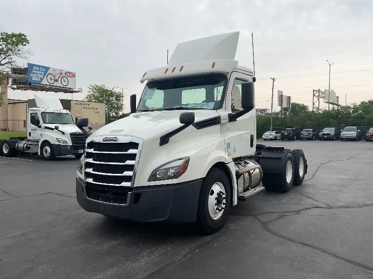 2019 Freightliner Cascadia in Milwaukee, WI