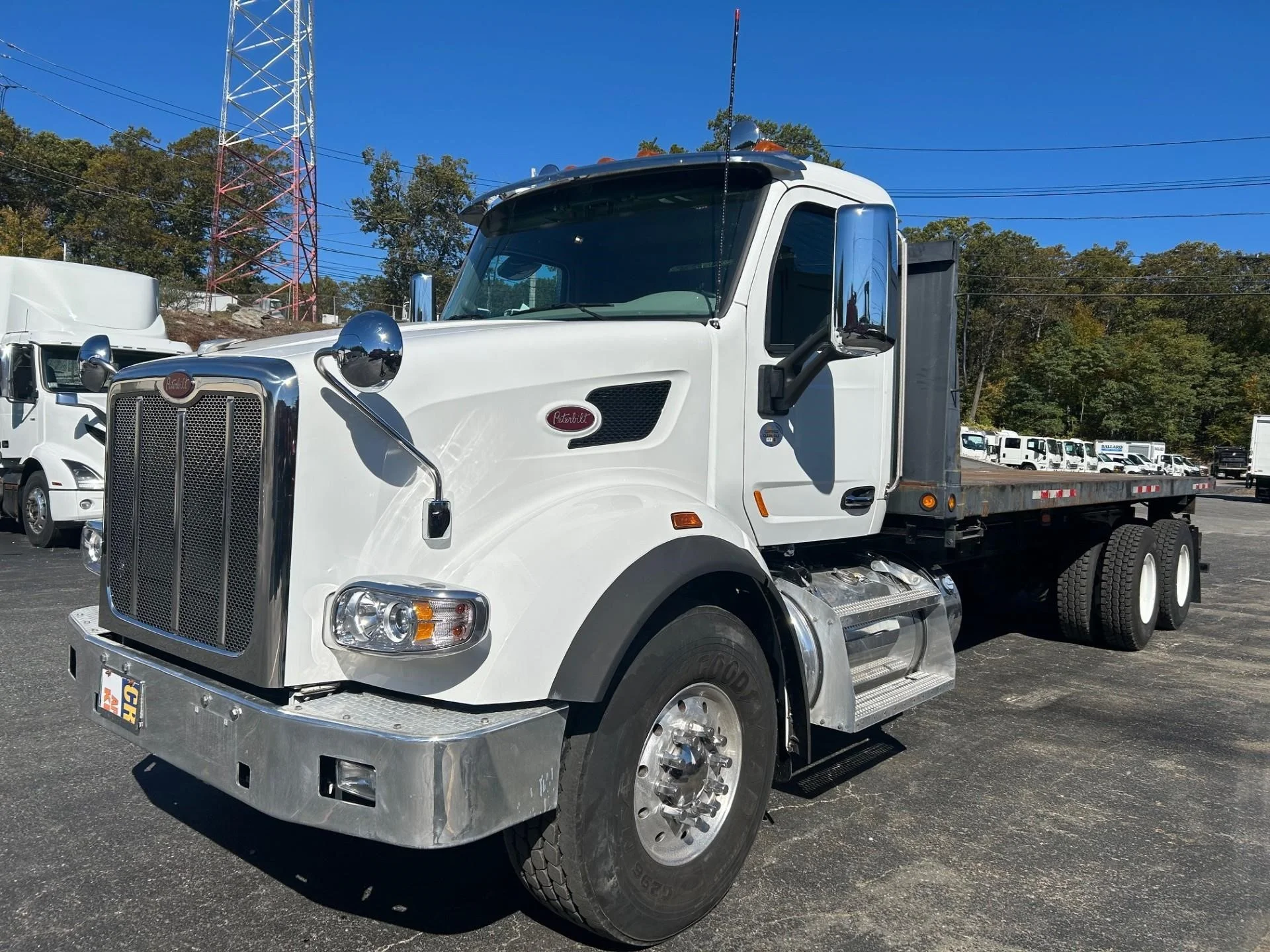 2021 Peterbilt 567 - image 2