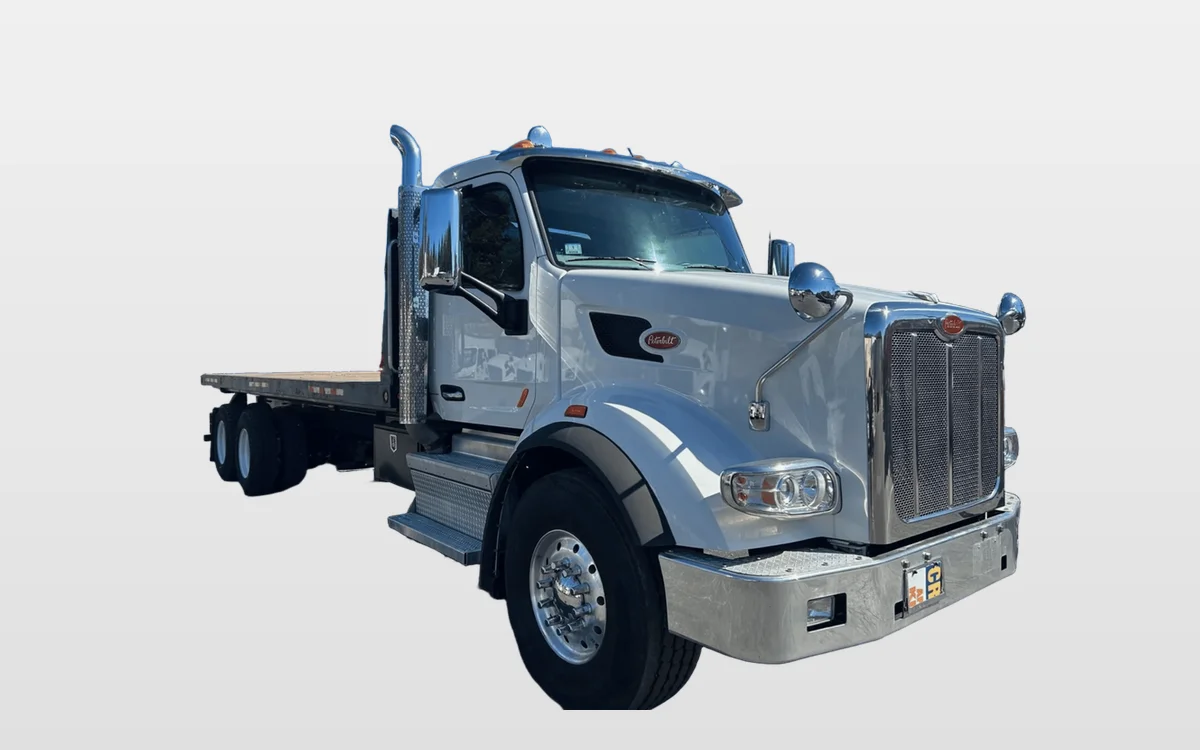 2021 Peterbilt - image 1