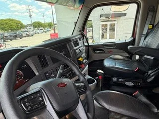 2022 Peterbilt 567 - image 7