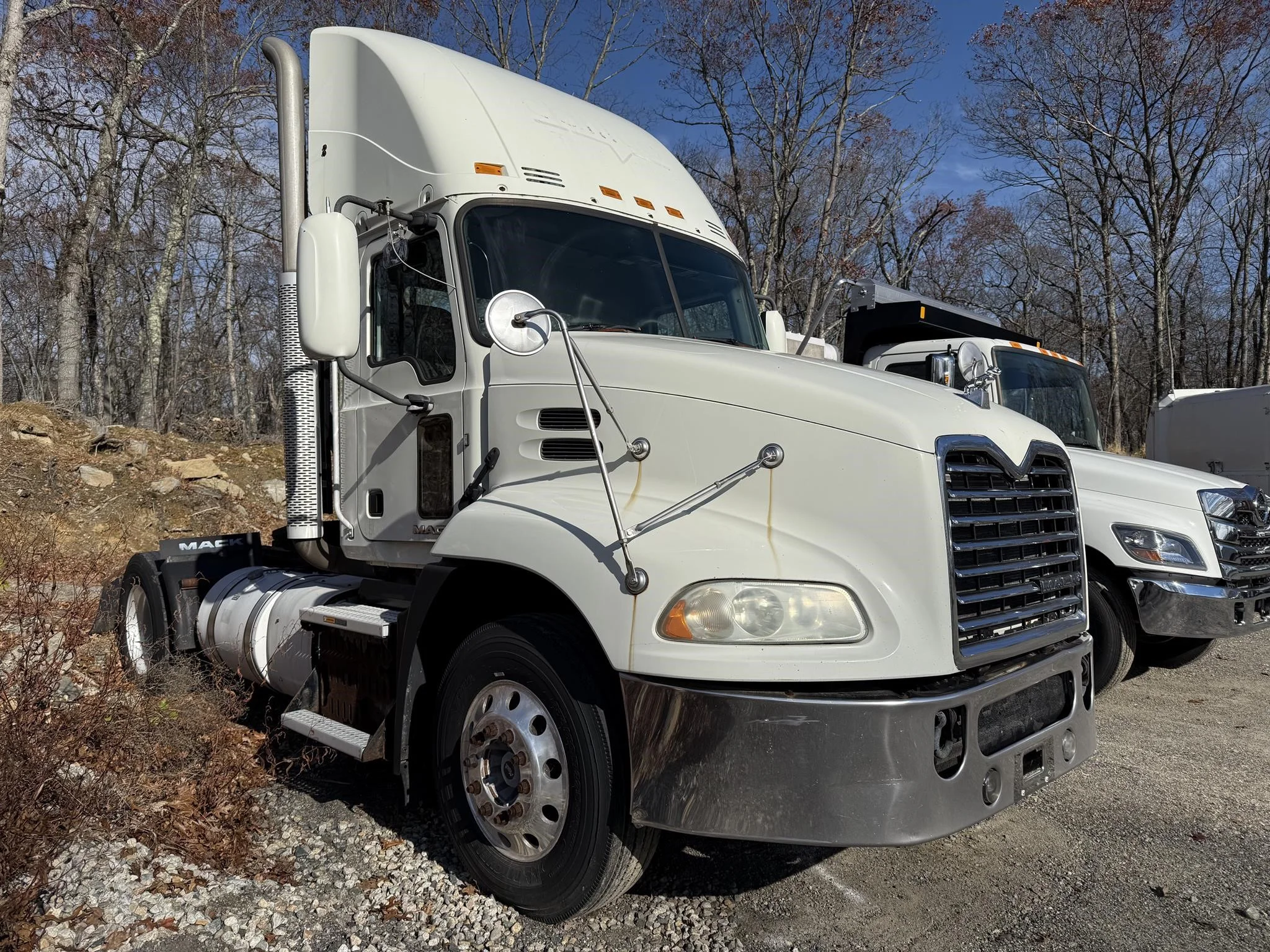 2016 Mack in Worcester, MA — photo 2
