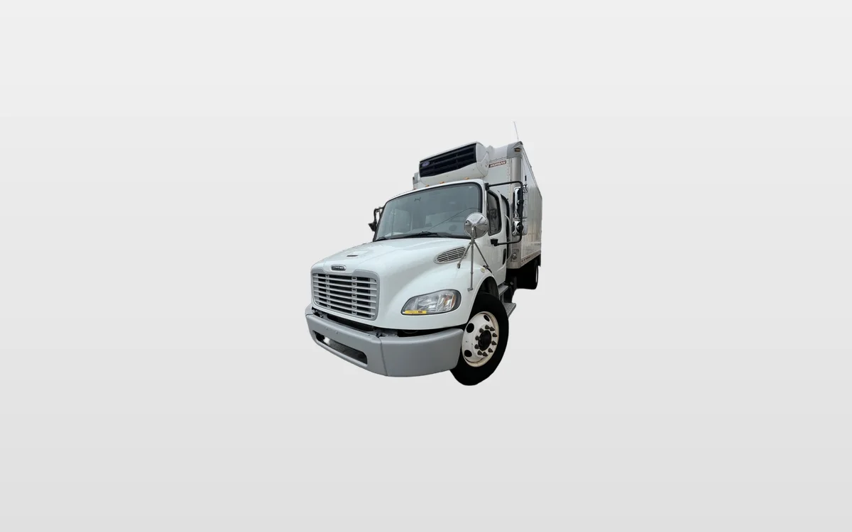 2018 Freightliner M2 106 - image 1