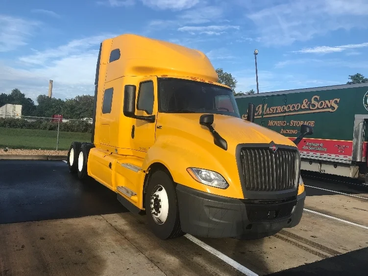 2022 International LT - image 1