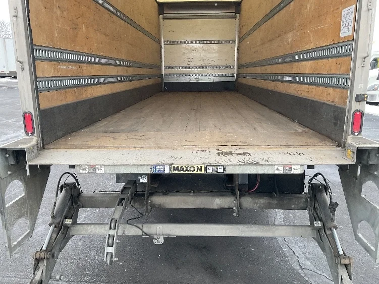 2023 Freightliner M2 106 - image 10