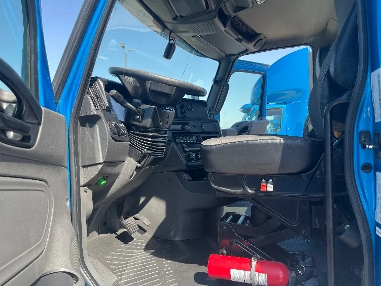 2019 International RH - image 9