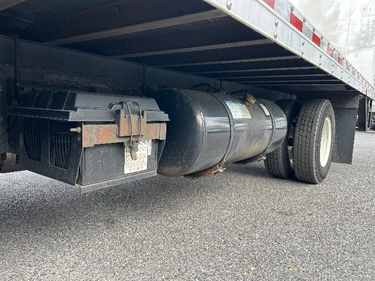 2021 Isuzu NPR - image 5