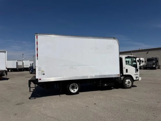 2022 Isuzu NPR - image 6