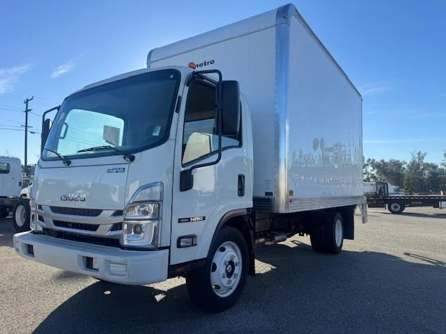 2025 Isuzu NRR - image 2