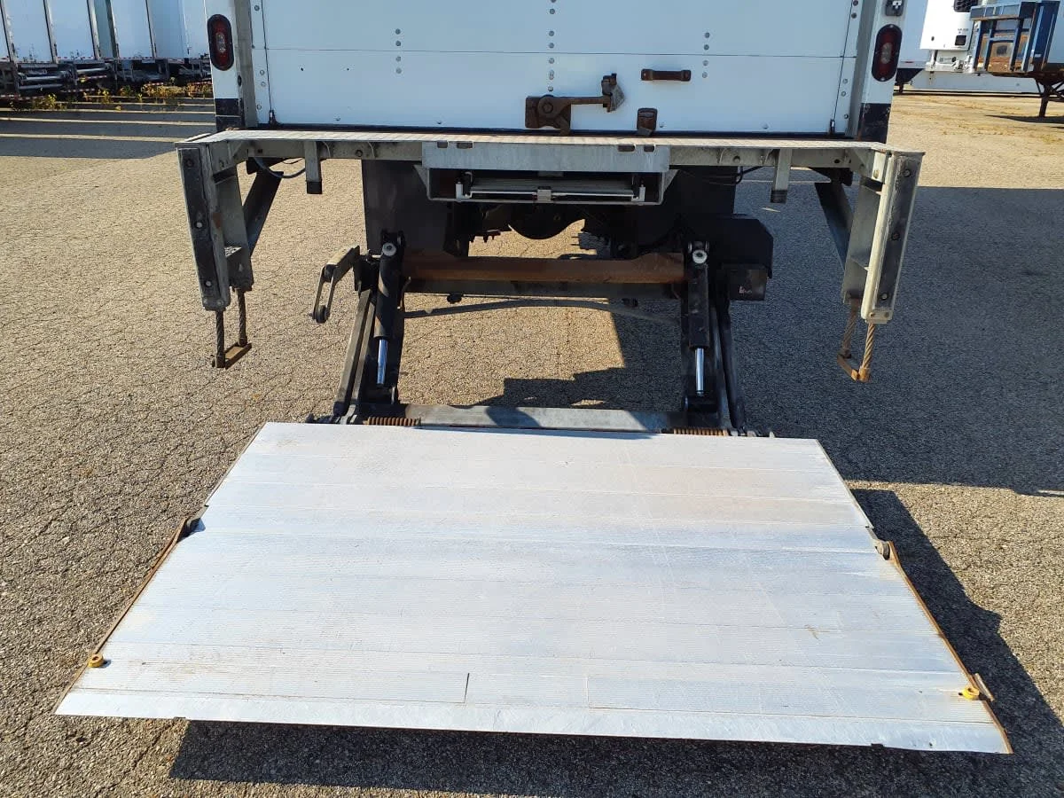 2019 Freightliner M2 106 in Wayland, MI — photo 13