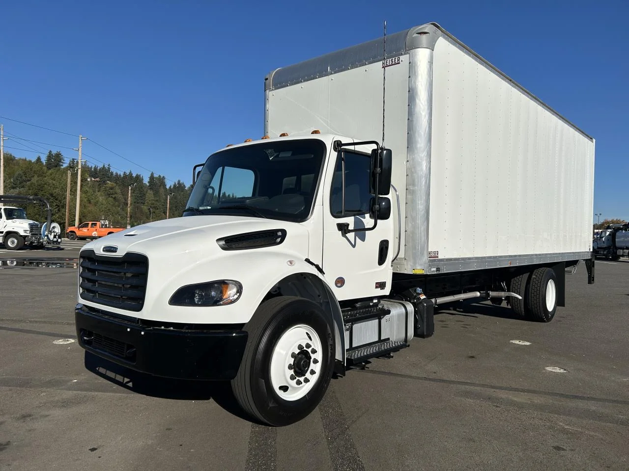 2025 Freightliner M2 106