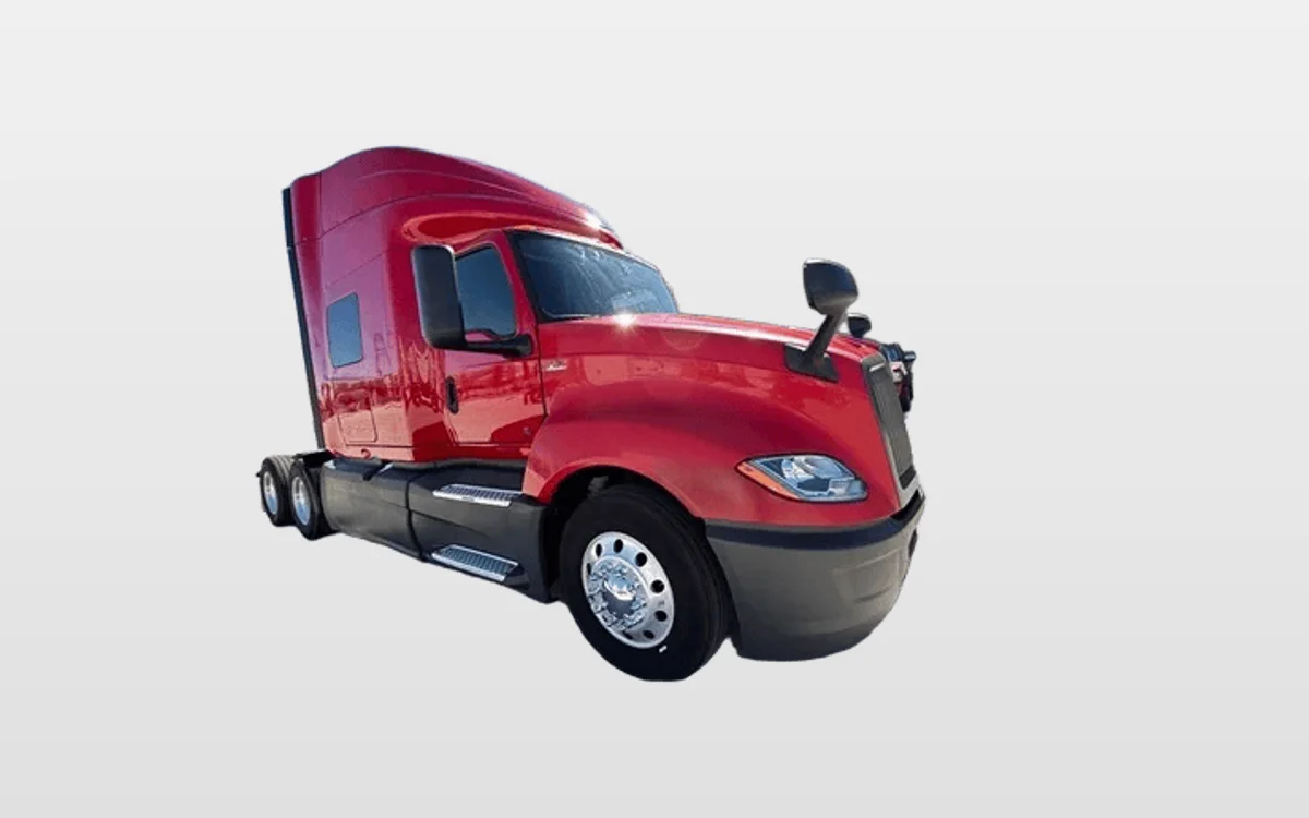 2020 International LT - image 1