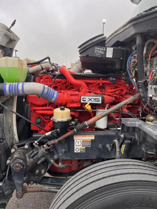 2022 Peterbilt 579 in Albuquerque, NM — photo 9