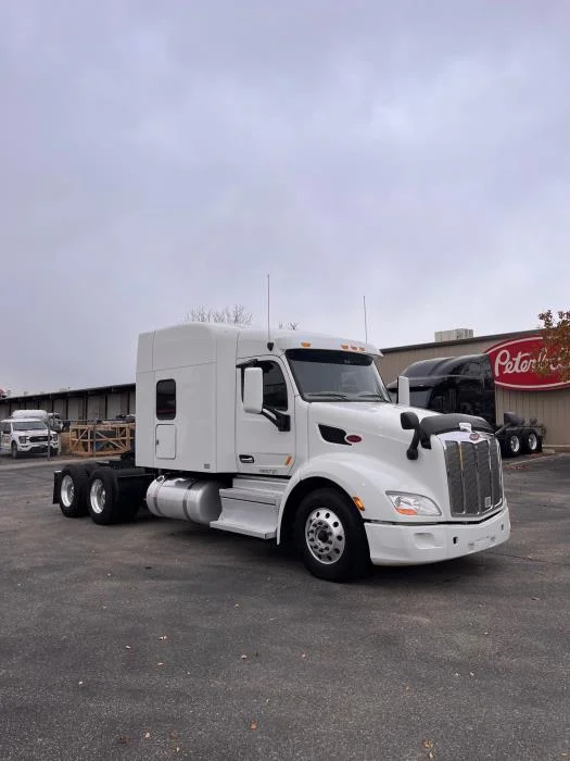 2022 Peterbilt 579 in Albuquerque, NM — photo 7