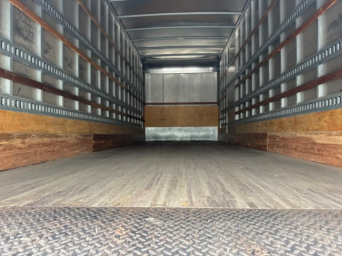 2019 International 4300 in Bolingbrook, IL — photo 8