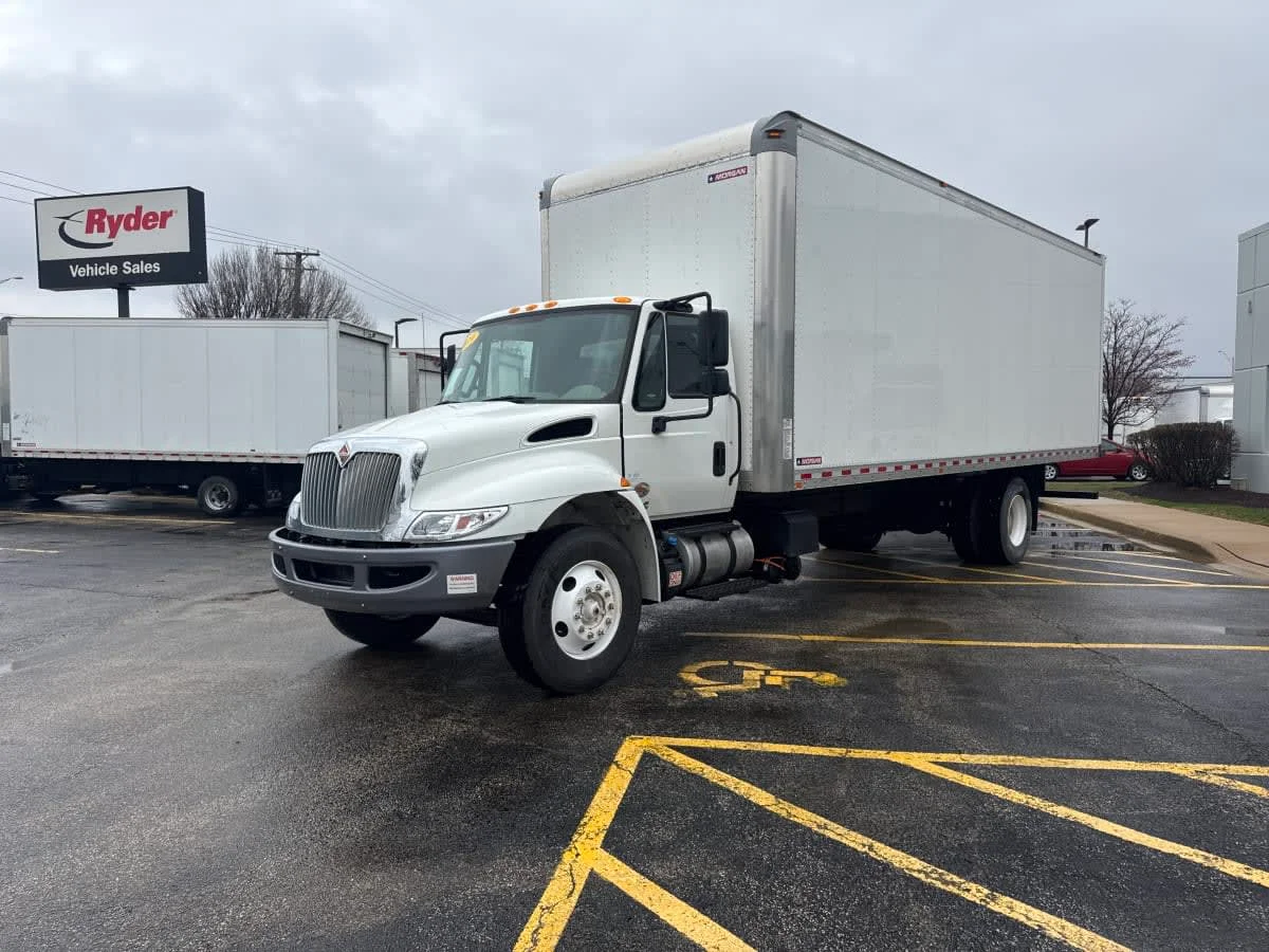2019 International 4300 in Bolingbrook, IL