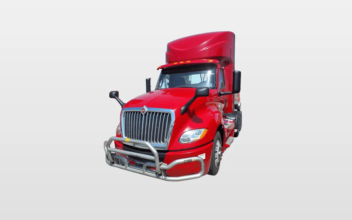 2021 International LT - image 1