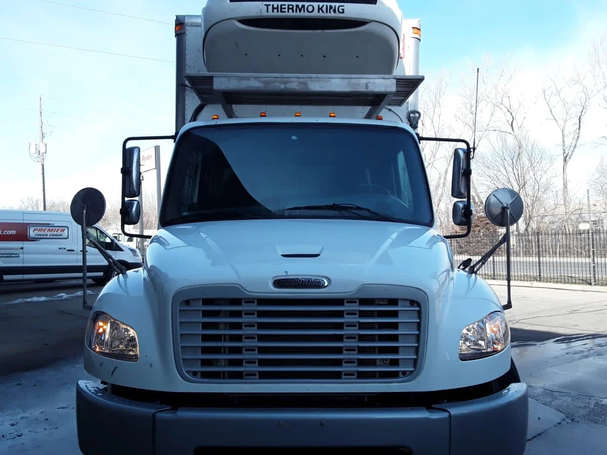 2020 Freightliner M2 106 in Kansas City, MO — photo 2