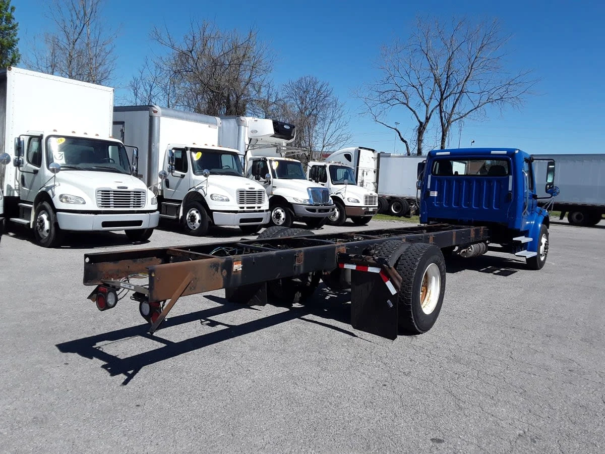 2020 Freightliner M2 106 in La Vergne, TN — photo 4