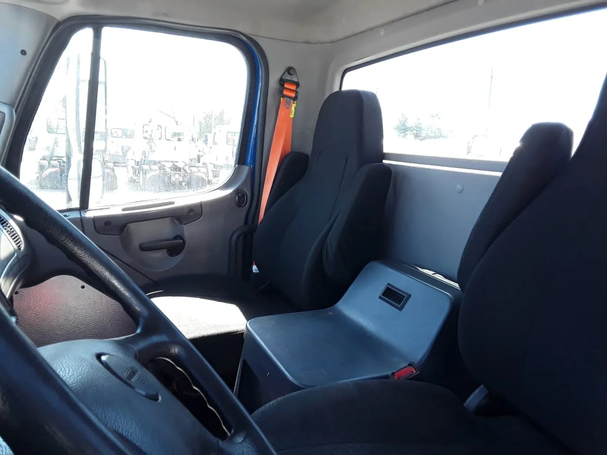2020 Freightliner M2 106 in La Vergne, TN — photo 7